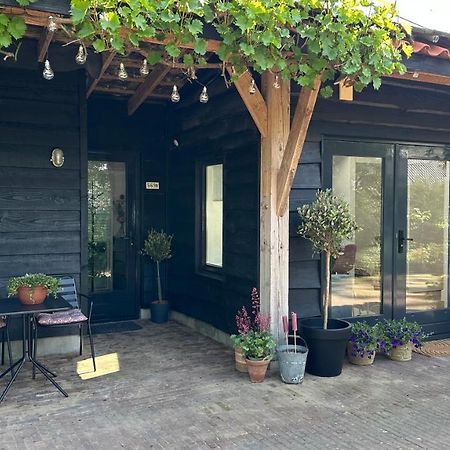 Bedandbreakfastrouveen Luaran gambar
